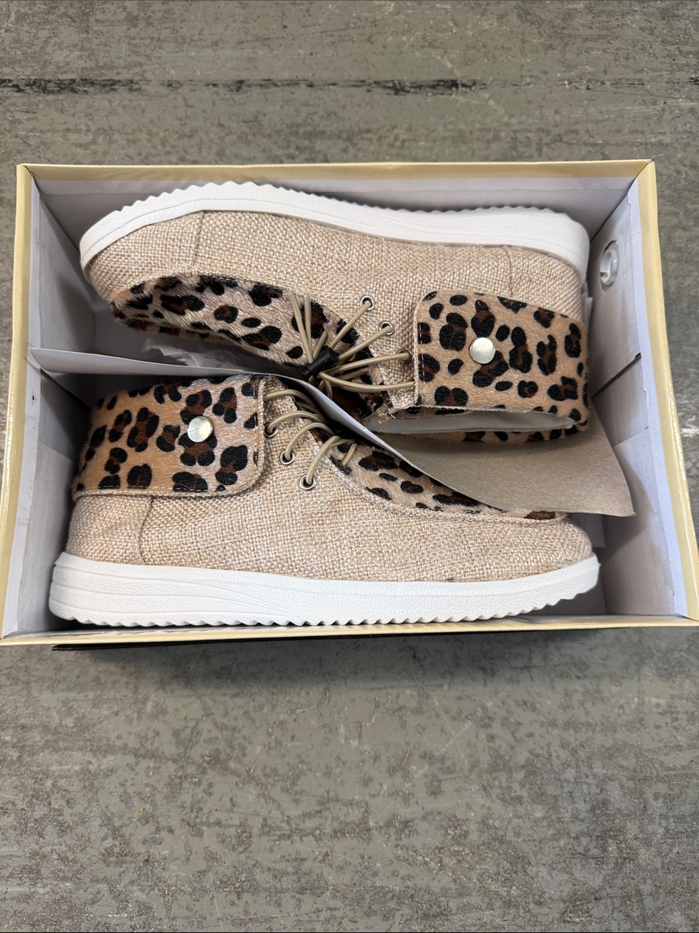 Outwoods Women's Walk-1 slip-on fashion sneakers - Picture 1 of 6
